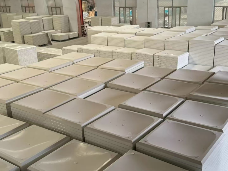 GRP water tank panel (2) GRP water tank panel (2)