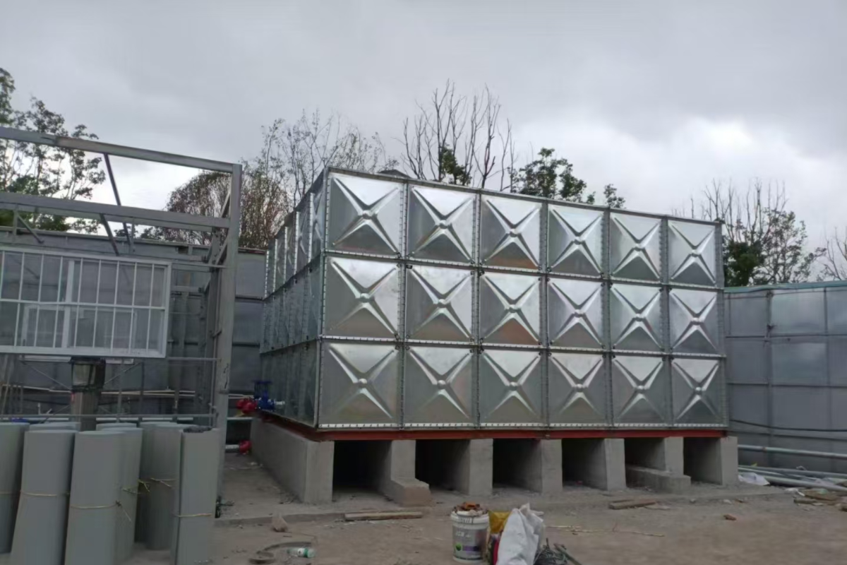 Hot dip galvanized water tank (2) Hot dip galvanized water tank